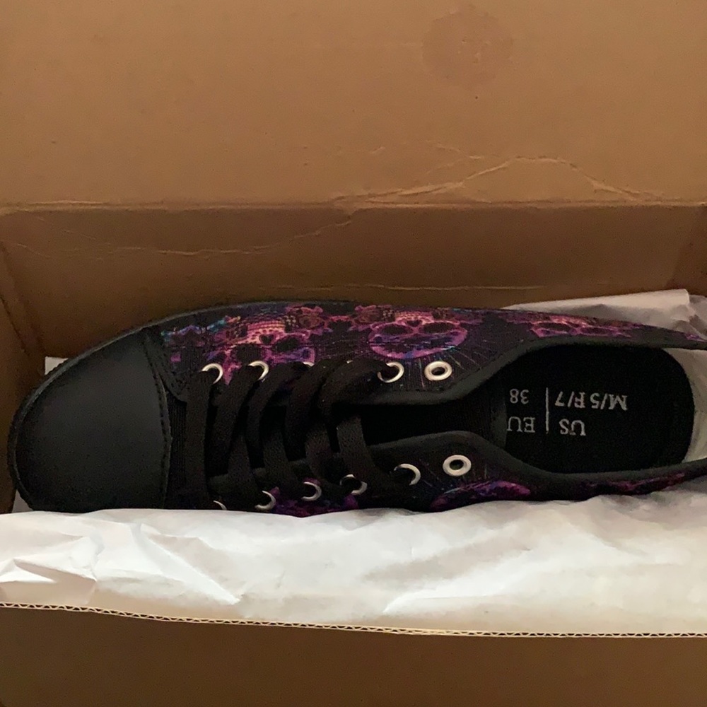 Skull Sneakers